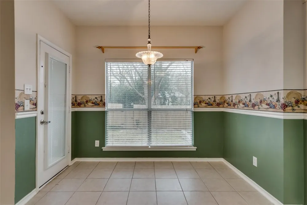 913 Wisperwood Drive Rockwall, TX 75087