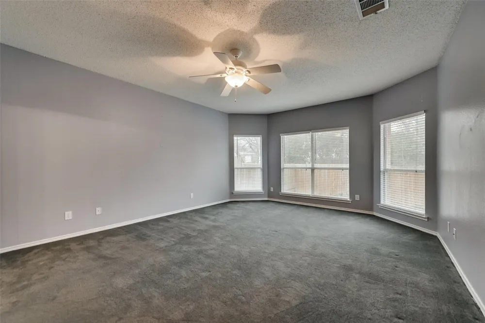 913 Wisperwood Drive Rockwall, TX 75087
