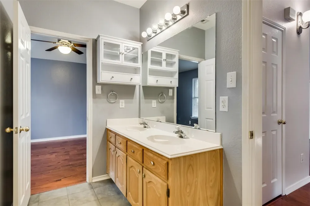 913 Wisperwood Drive Rockwall, TX 75087