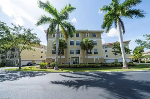 10041 Lake Cove Drive #202