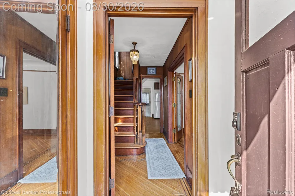 7523 Freda Street Dearborn City, MI 48126
