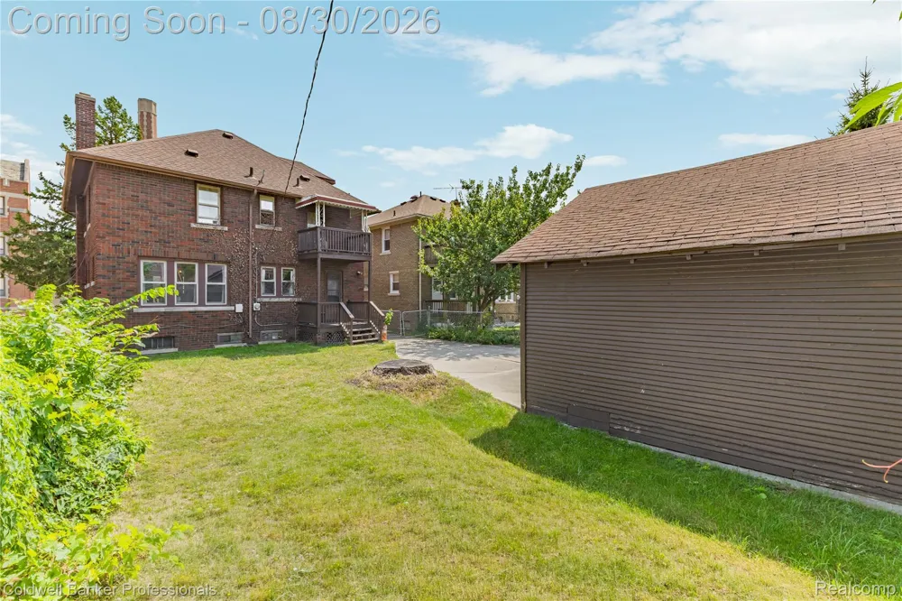 7523 Freda Street Dearborn City, MI 48126