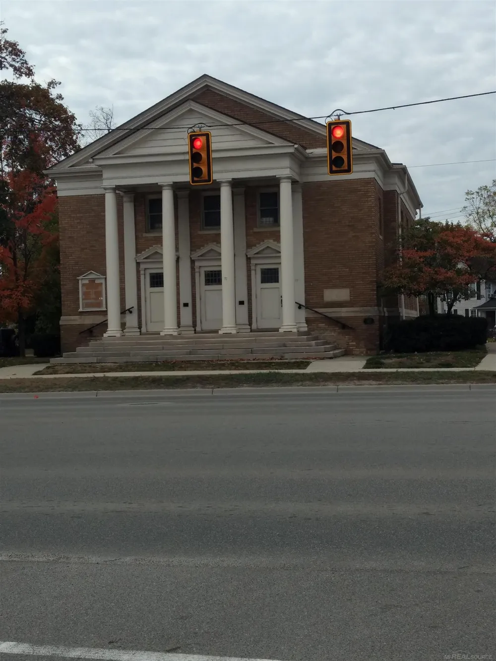 71 S washington Boulevard Oxford Village, MI 48371