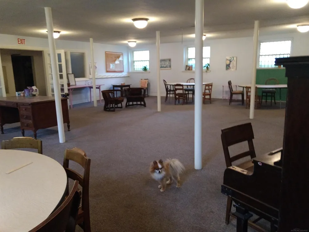 71 S washington Boulevard Oxford Village, MI 48371
