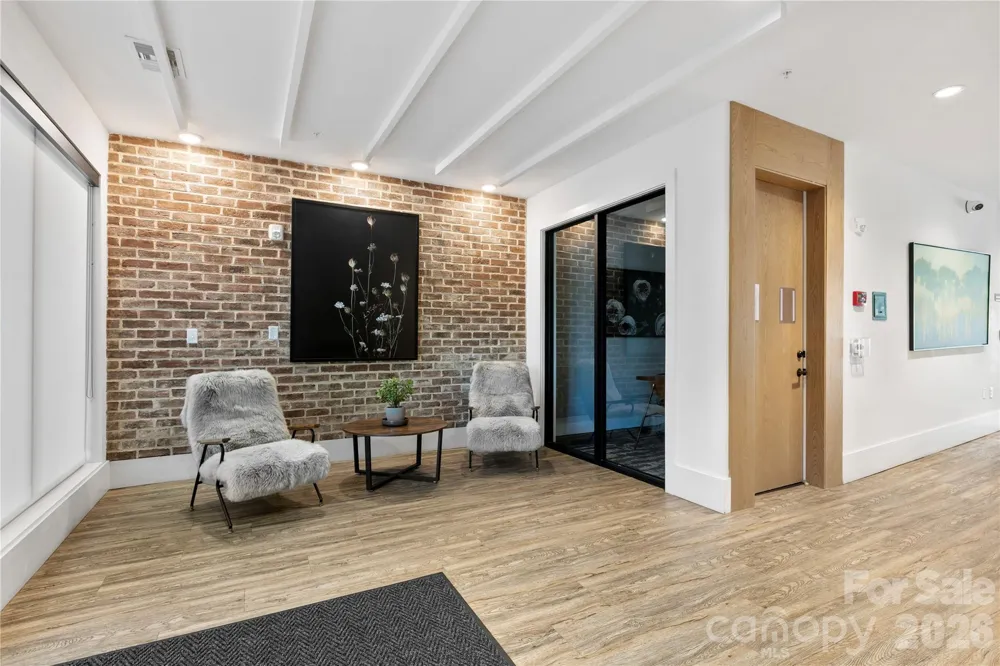 55 S Market Street #416 Asheville, NC 28801