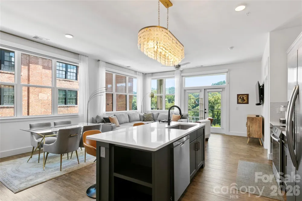 55 S Market Street #416 Asheville, NC 28801