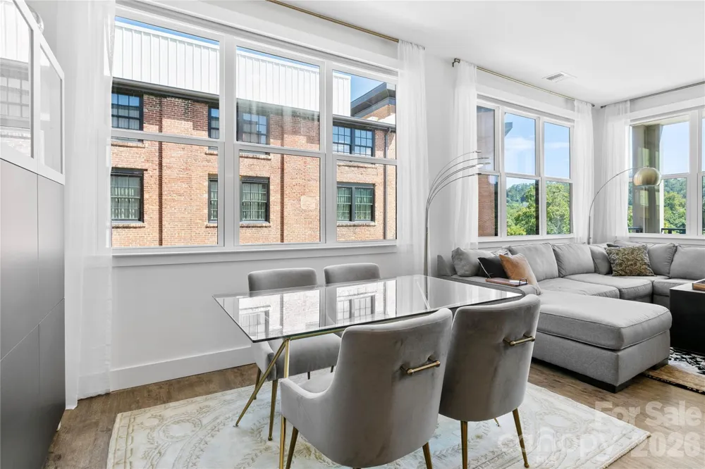 55 S Market Street #416 Asheville, NC 28801
