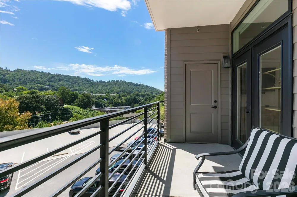 55 S Market Street #416 Asheville, NC 28801