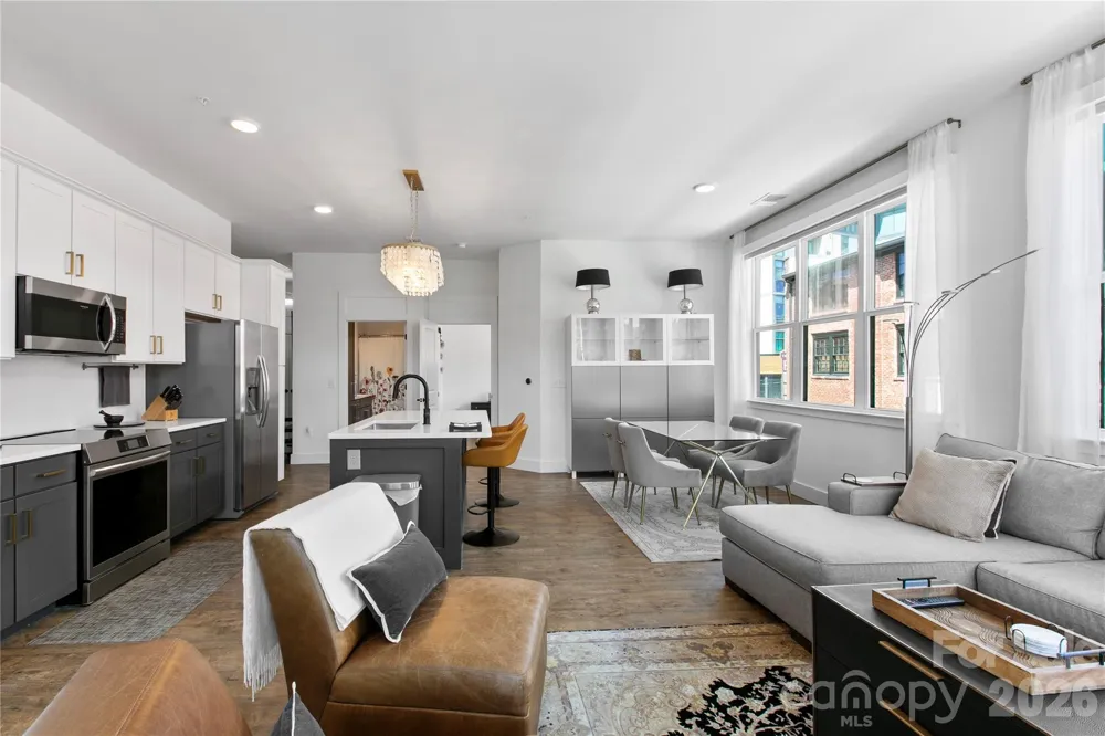 55 S Market Street #416 Asheville, NC 28801