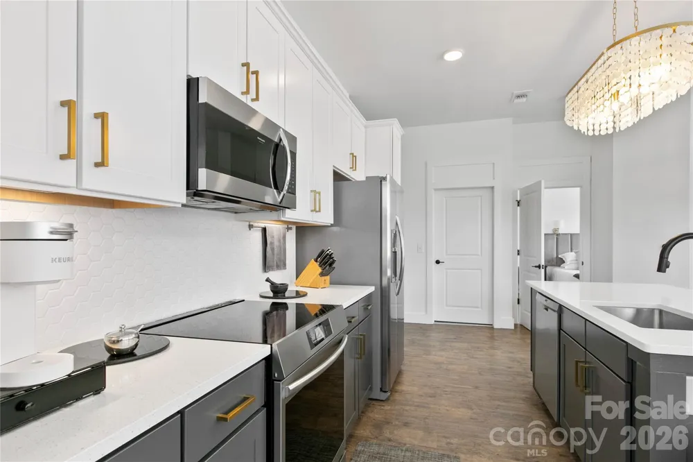 55 S Market Street #416 Asheville, NC 28801