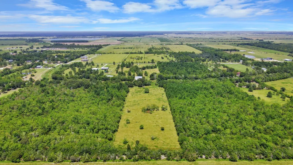 4374 Belton Lane Lane Anahuac, TX 77514