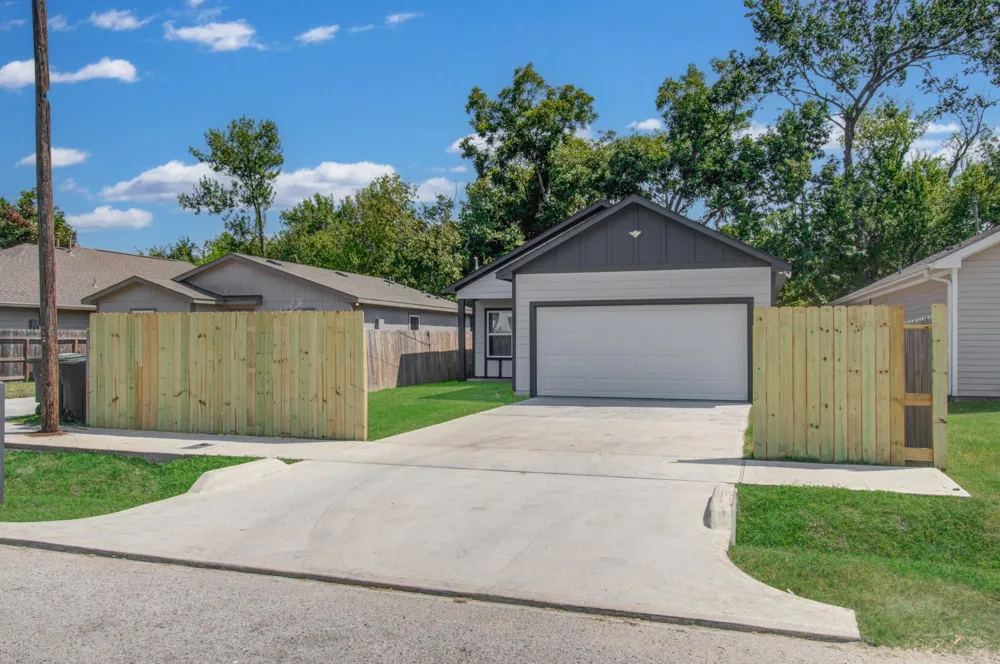 8018 Ethel Street Houston, TX 77028