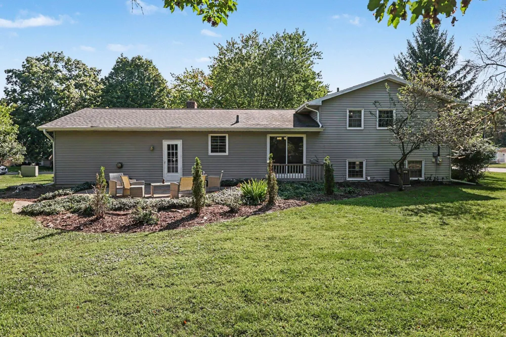 301 Sherman Drive Marshall, MI 49068