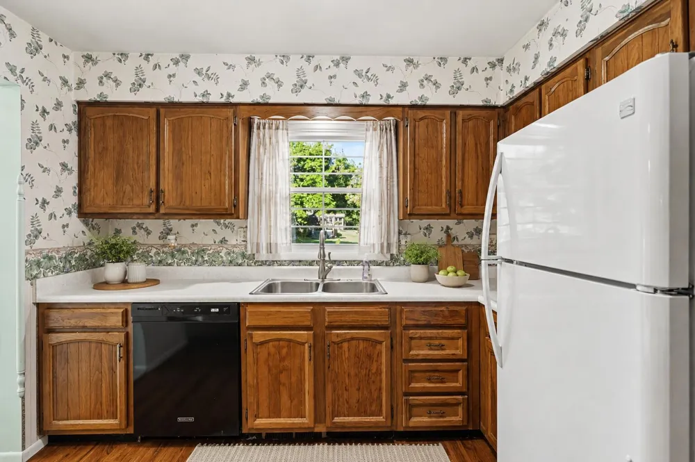 301 Sherman Drive Marshall, MI 49068