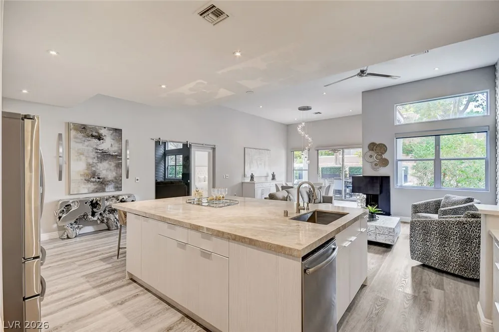 1913 Summer Pine Court #102 Las Vegas, NV 89134