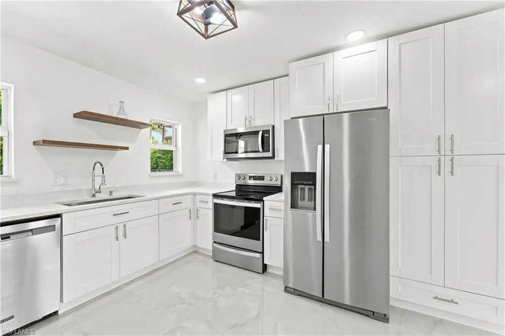 5341 Martin Street Naples, FL 34113