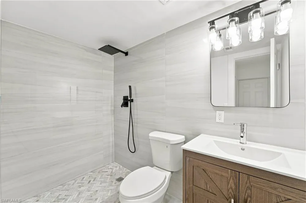 5341 Martin Street Naples, FL 34113