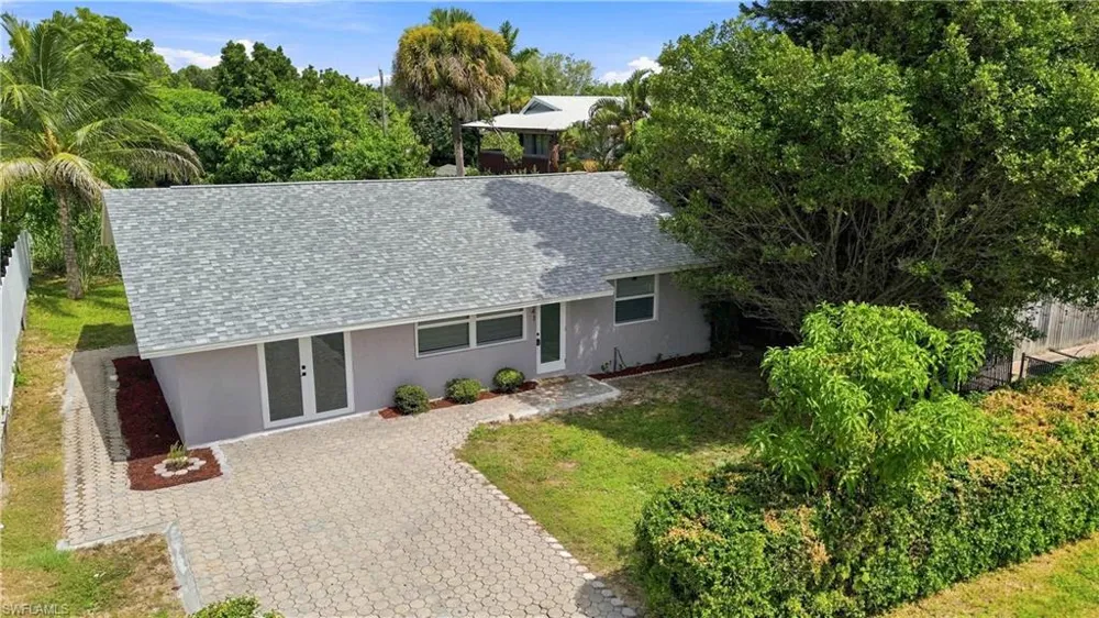 5341 Martin Street Naples, FL 34113