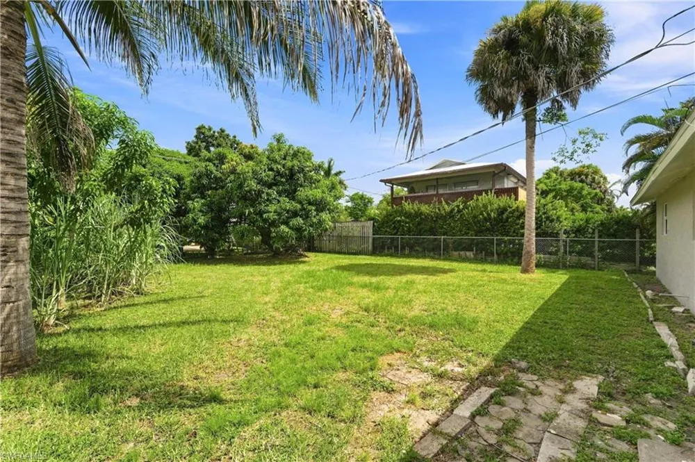 5341 Martin Street Naples, FL 34113