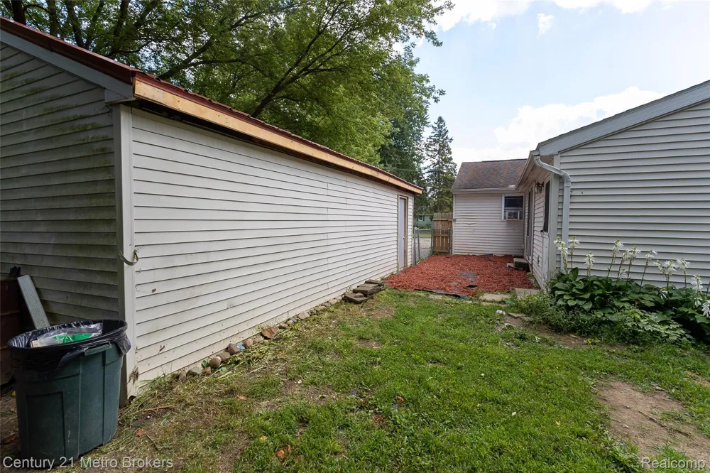 5101 Marilyn Drive Genesee Charter Township, MI 48506