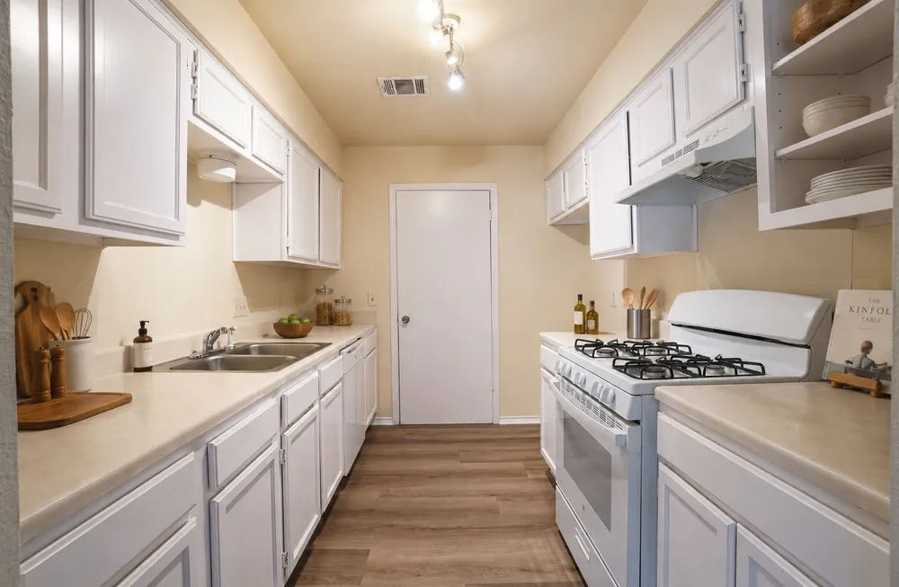 2626 PIPING ROCK TRAIL Austin, TX 78748