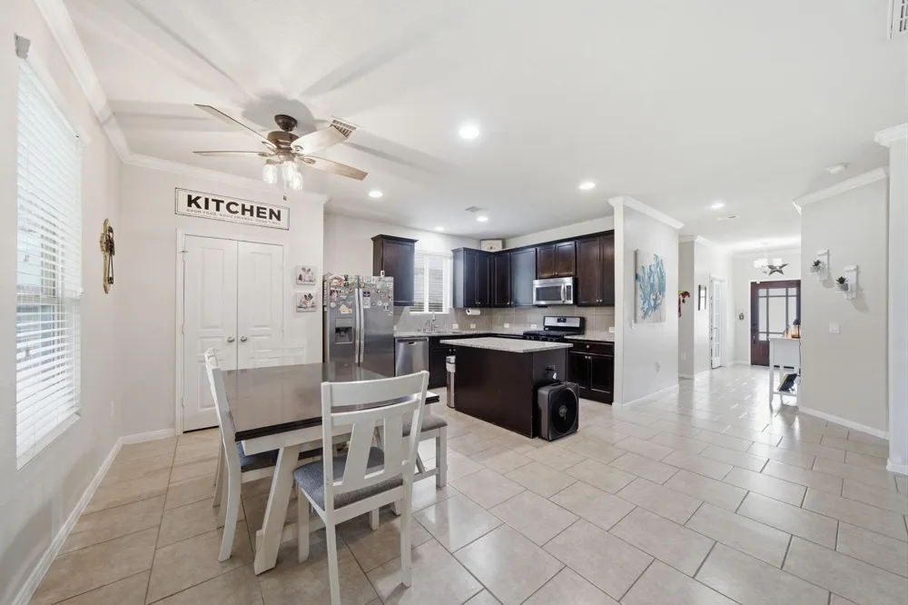 5323 Ivory Glass Drive Katy, TX 77493