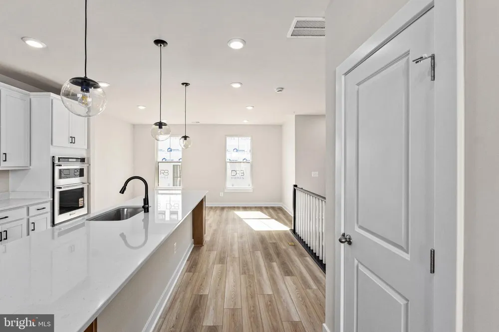 20804 CLOONGEE TERRACE Dulles, VA 20166