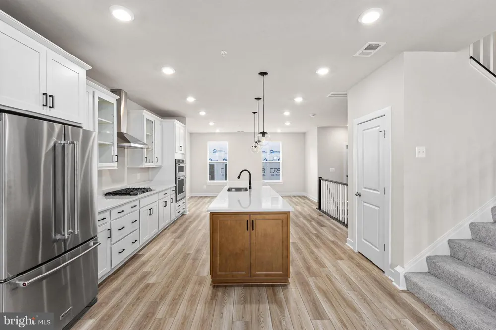 20804 CLOONGEE TERRACE Dulles, VA 20166