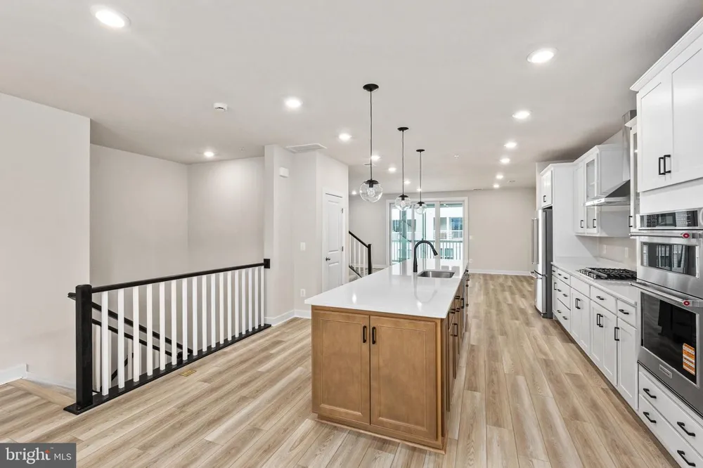 20804 CLOONGEE TERRACE Dulles, VA 20166