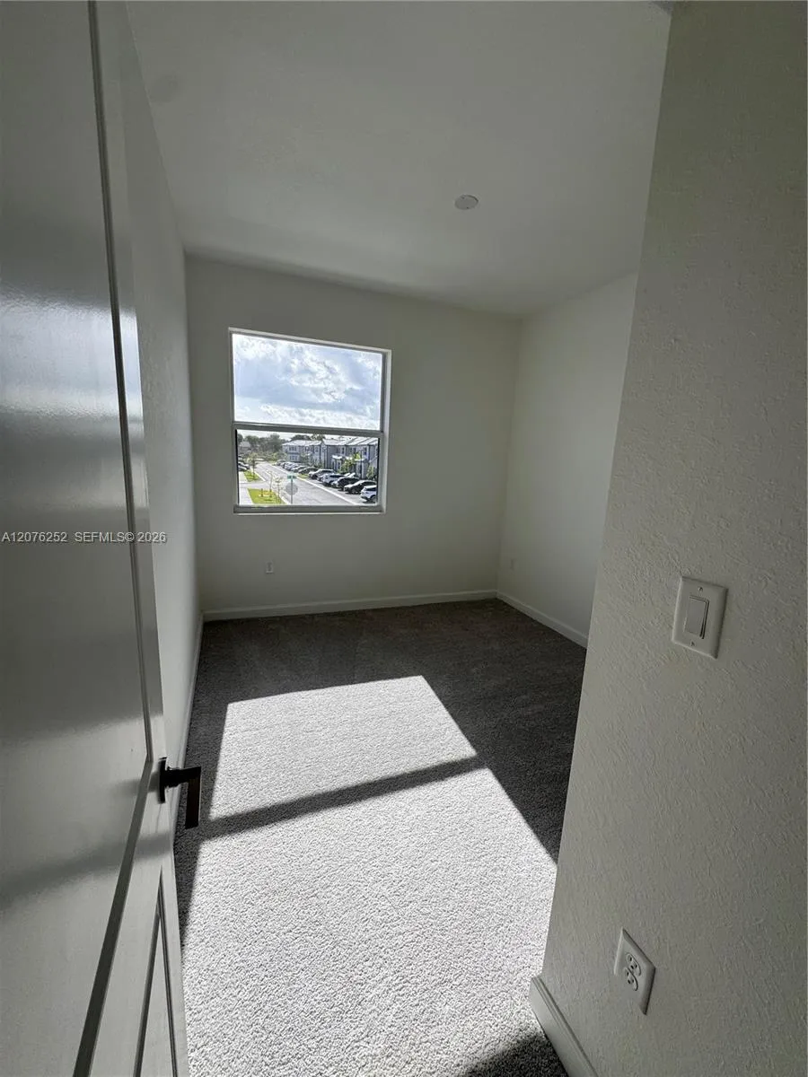 194 SE 10th Ct Florida City, FL 33034