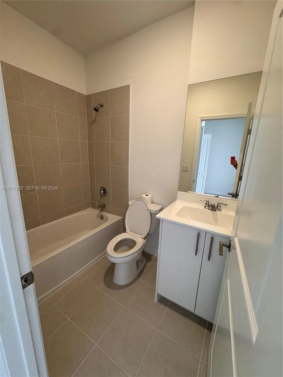 194 SE 10th Ct Florida City, FL 33034