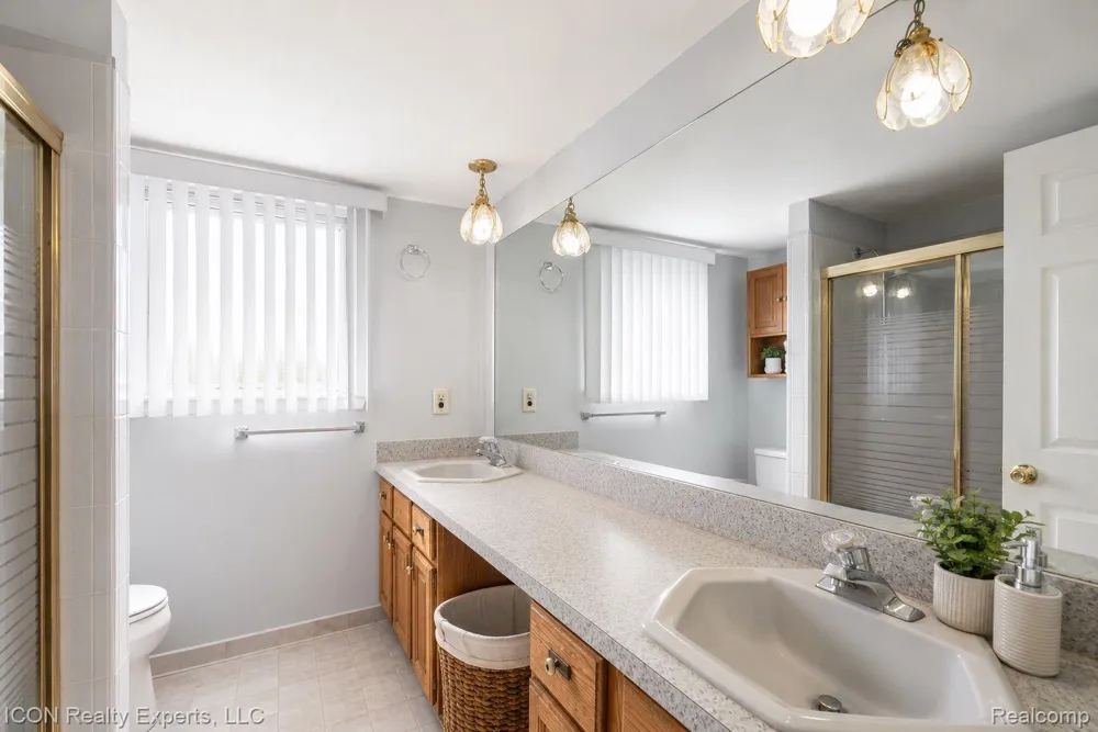 3053 Belcher Drive Sterling Heights City, MI 48310