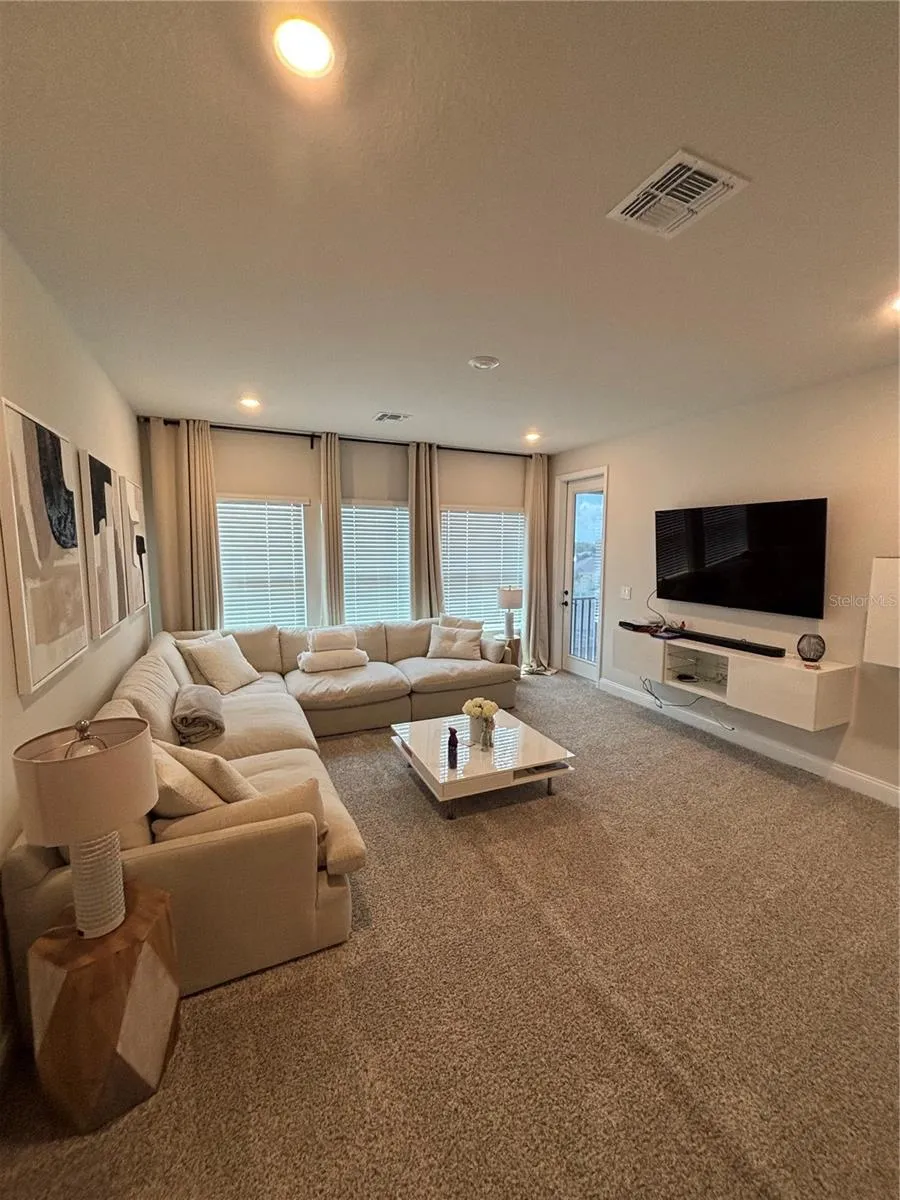 13186 MAGNOLIA VALLEY DRIVE Clermont, FL 34711