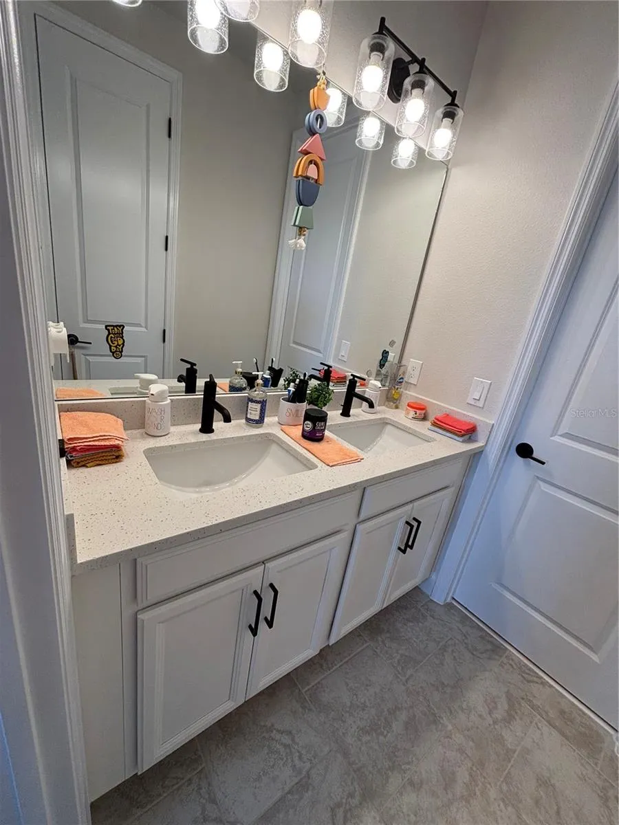 13186 MAGNOLIA VALLEY DRIVE Clermont, FL 34711