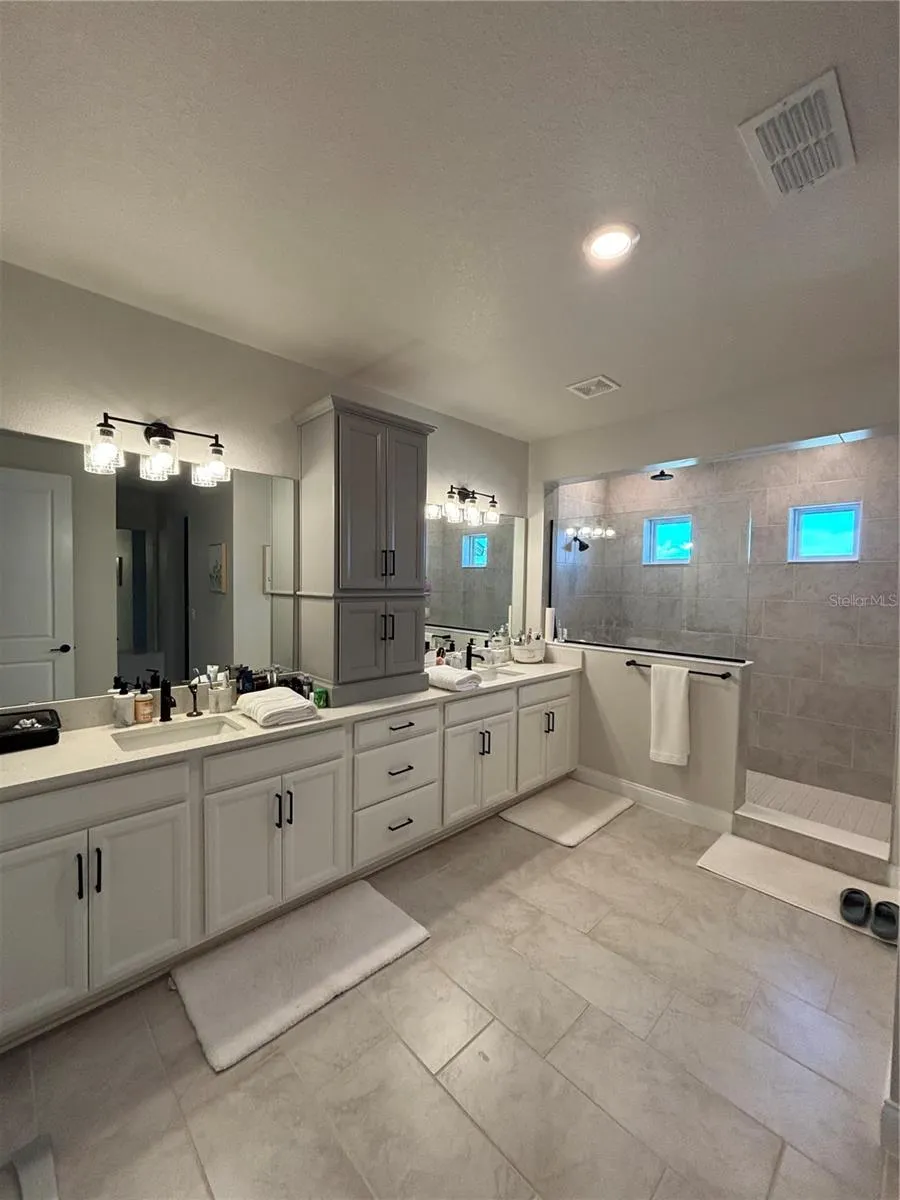 13186 MAGNOLIA VALLEY DRIVE Clermont, FL 34711