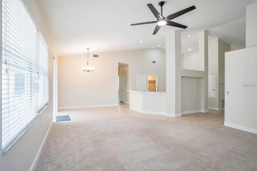 16909 FALCONRIDGE ROAD Lithia, FL 33547