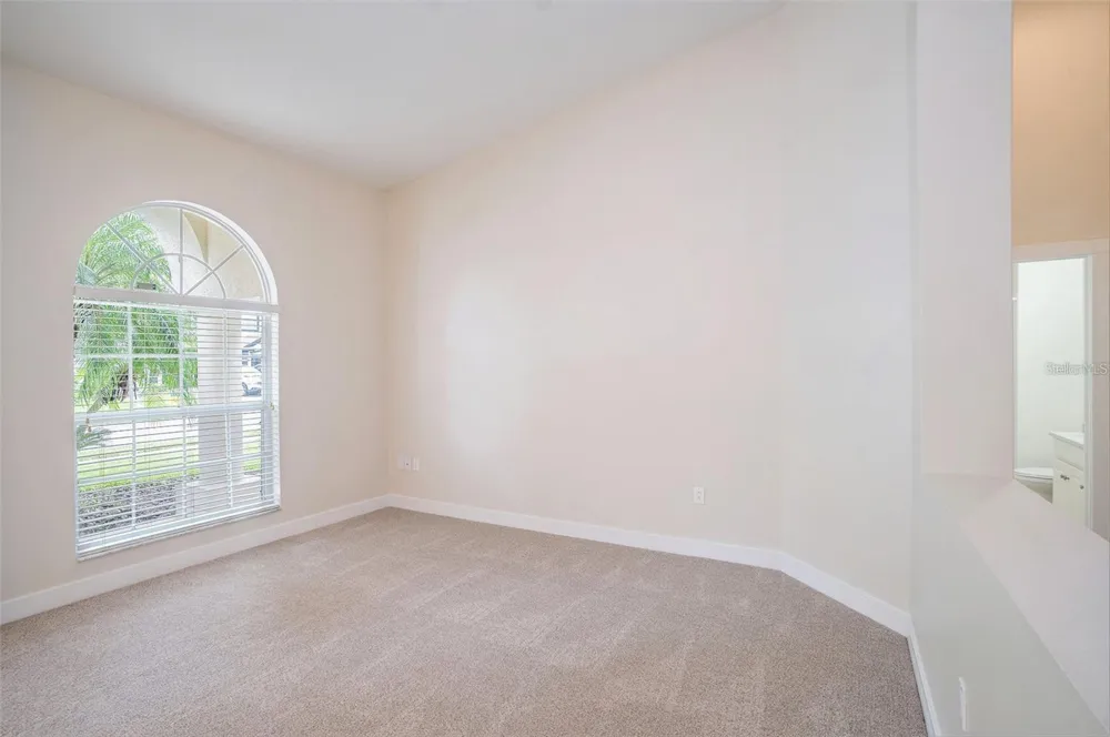 16909 FALCONRIDGE ROAD Lithia, FL 33547