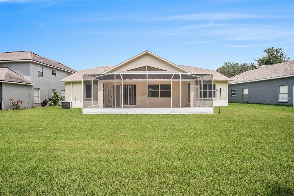 16909 FALCONRIDGE ROAD Lithia, FL 33547