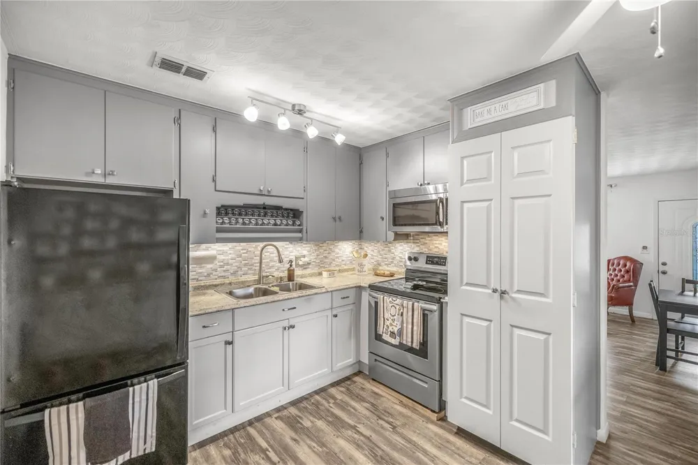3290 E GRIFFIN STREET Inverness, FL 34453