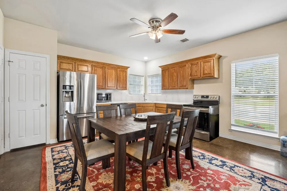 2430 Savanna Circle Midlothian, TX 76065