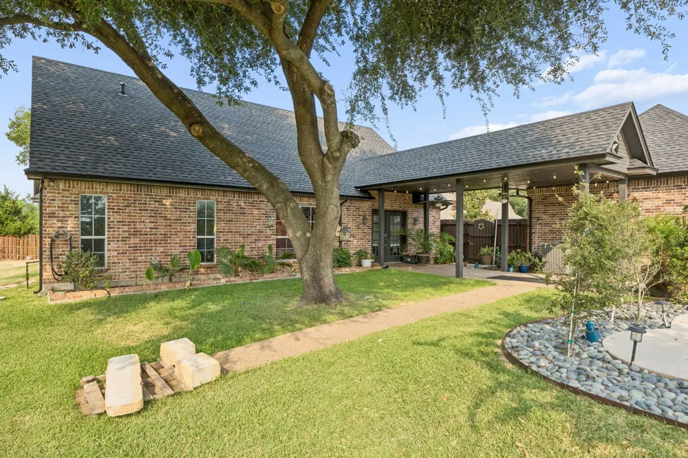 2430 Savanna Circle Midlothian, TX 76065