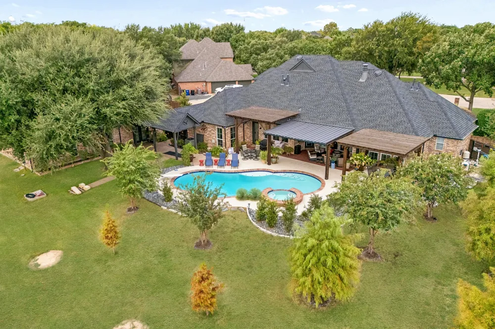 2430 Savanna Circle Midlothian, TX 76065