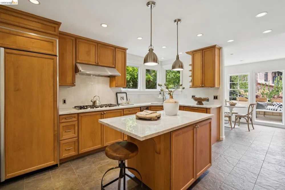 312 Saint James Drive Piedmont, CA 94611