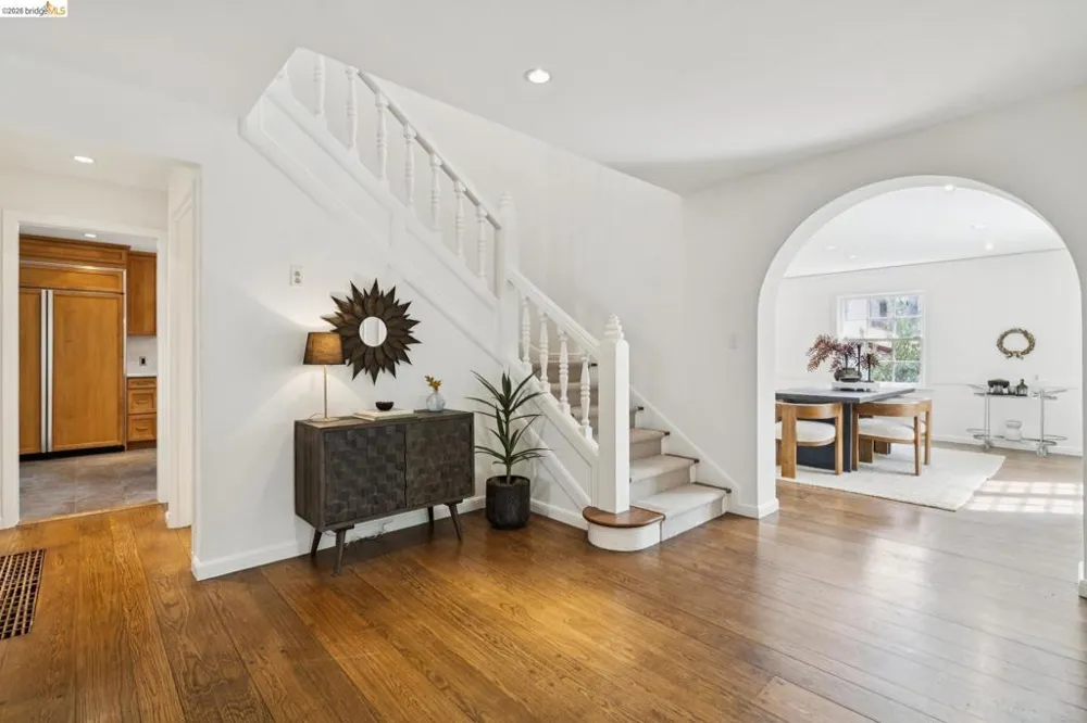 312 Saint James Drive Piedmont, CA 94611