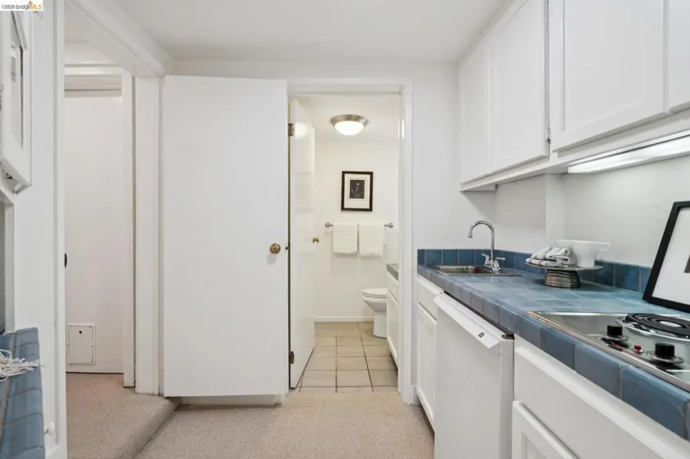 312 Saint James Drive Piedmont, CA 94611