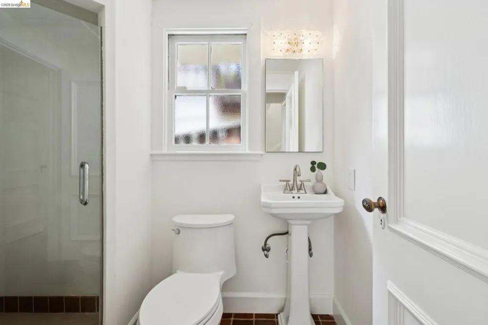 312 Saint James Drive Piedmont, CA 94611