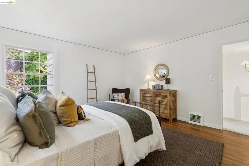 312 Saint James Drive Piedmont, CA 94611