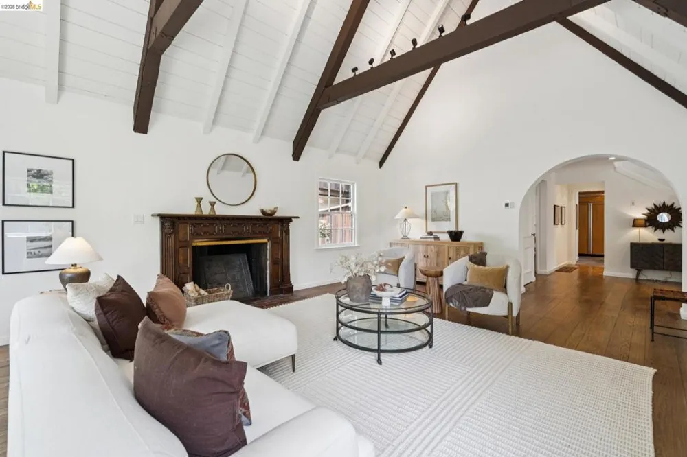 312 Saint James Drive Piedmont, CA 94611