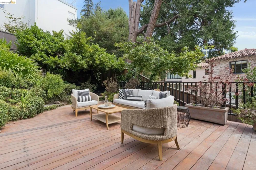 312 Saint James Drive Piedmont, CA 94611