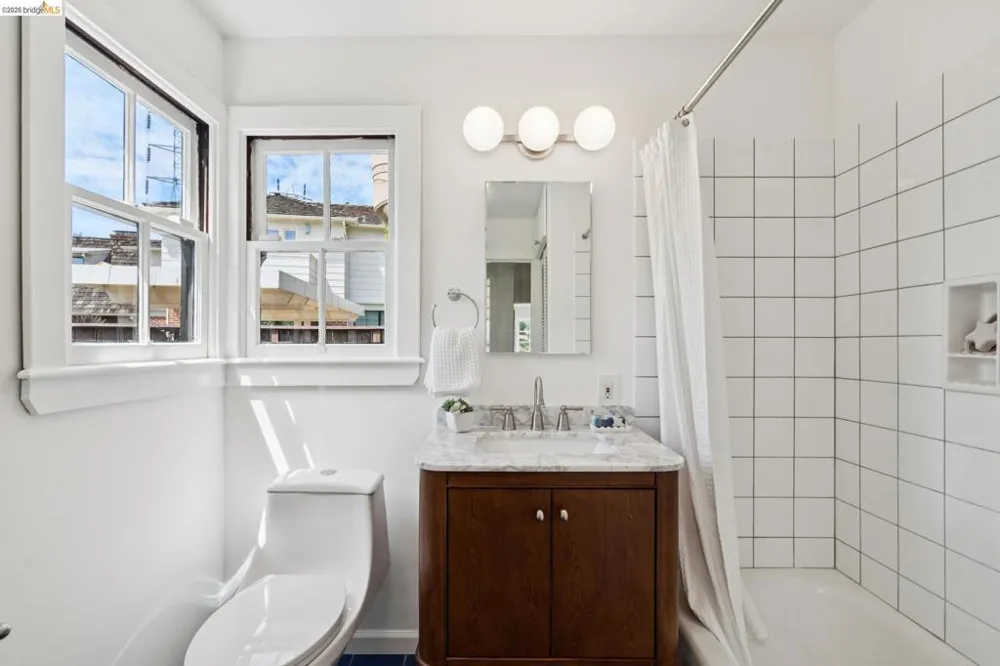 312 Saint James Drive Piedmont, CA 94611